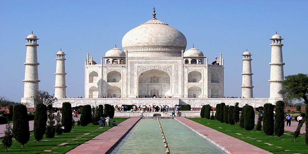 One Day Delhi to Agra Trip by Cab