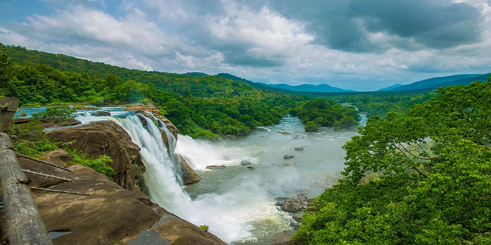 One Day Coimbatore to Malampuzha and Athirappilly Waterfalls Trip by Cab